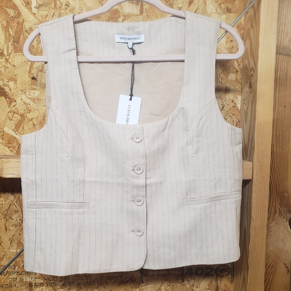 WeWoreWhat NWT Pinstripe Womans Scoop Tailored‎ Vest Safari Color Size  Medium